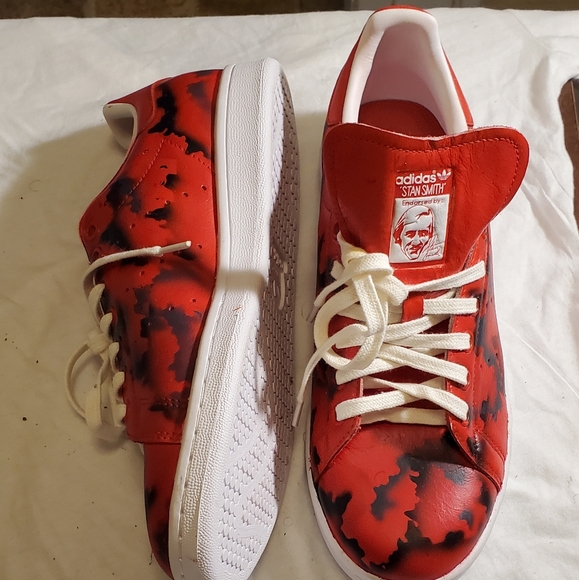 Custom Red Shadow Adidas Stan Smiths - Picture 3 of 3